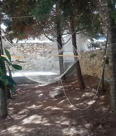 Spacious With View 10 Mins Walk To The