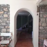 Spacious With View 10 Mins Walk To The Villa *