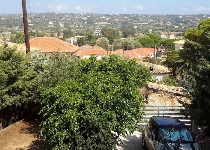 Spacious With View 10 Mins Walk To The