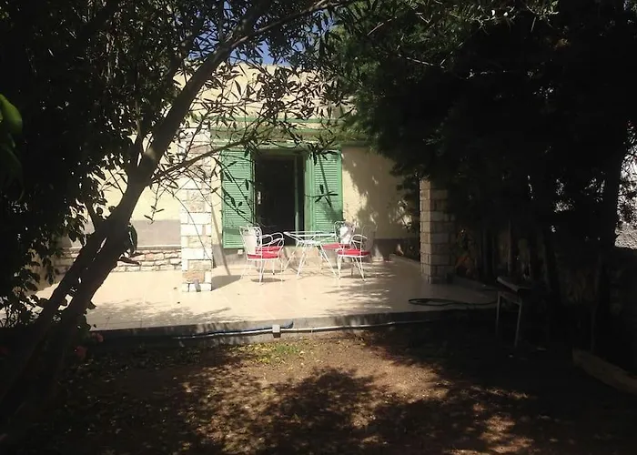 Βίλα Spacious With View 10 Mins Walk To The *